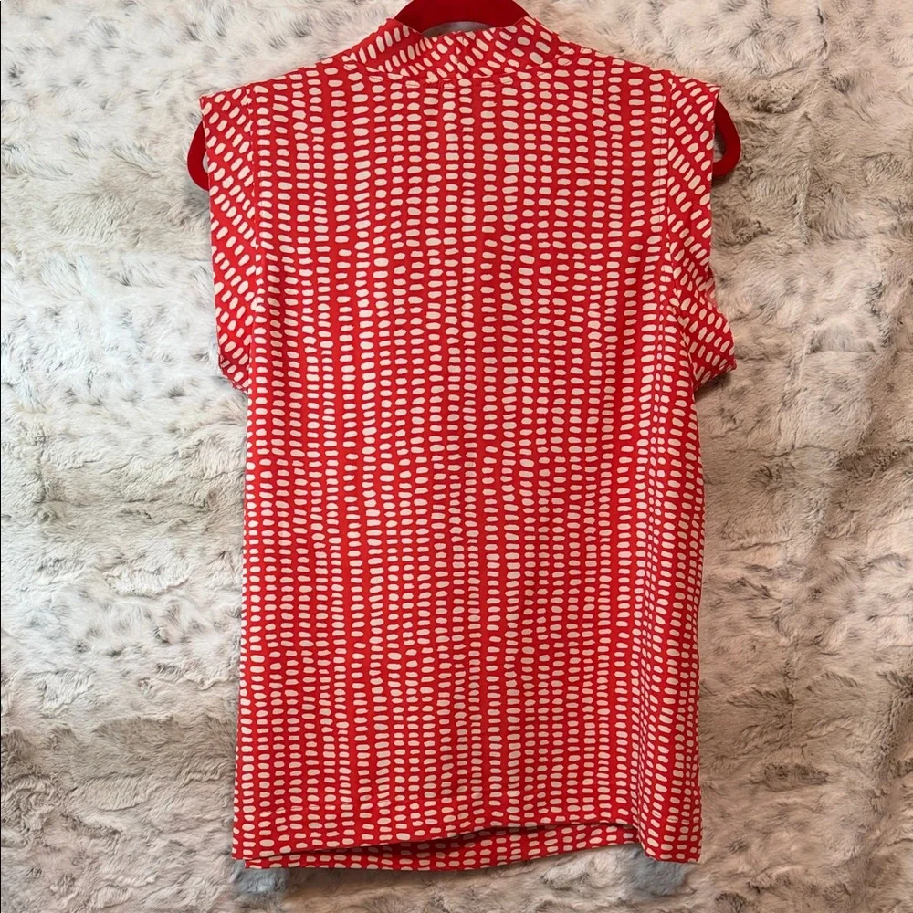 CAbi Red and White Sleeveless Blouse L - Picture 2 of 4